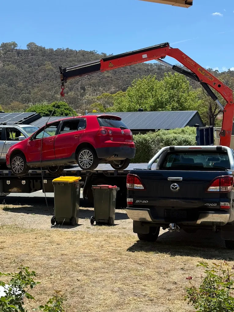 Vehicle removal and towing service in Fyshwick Canberra